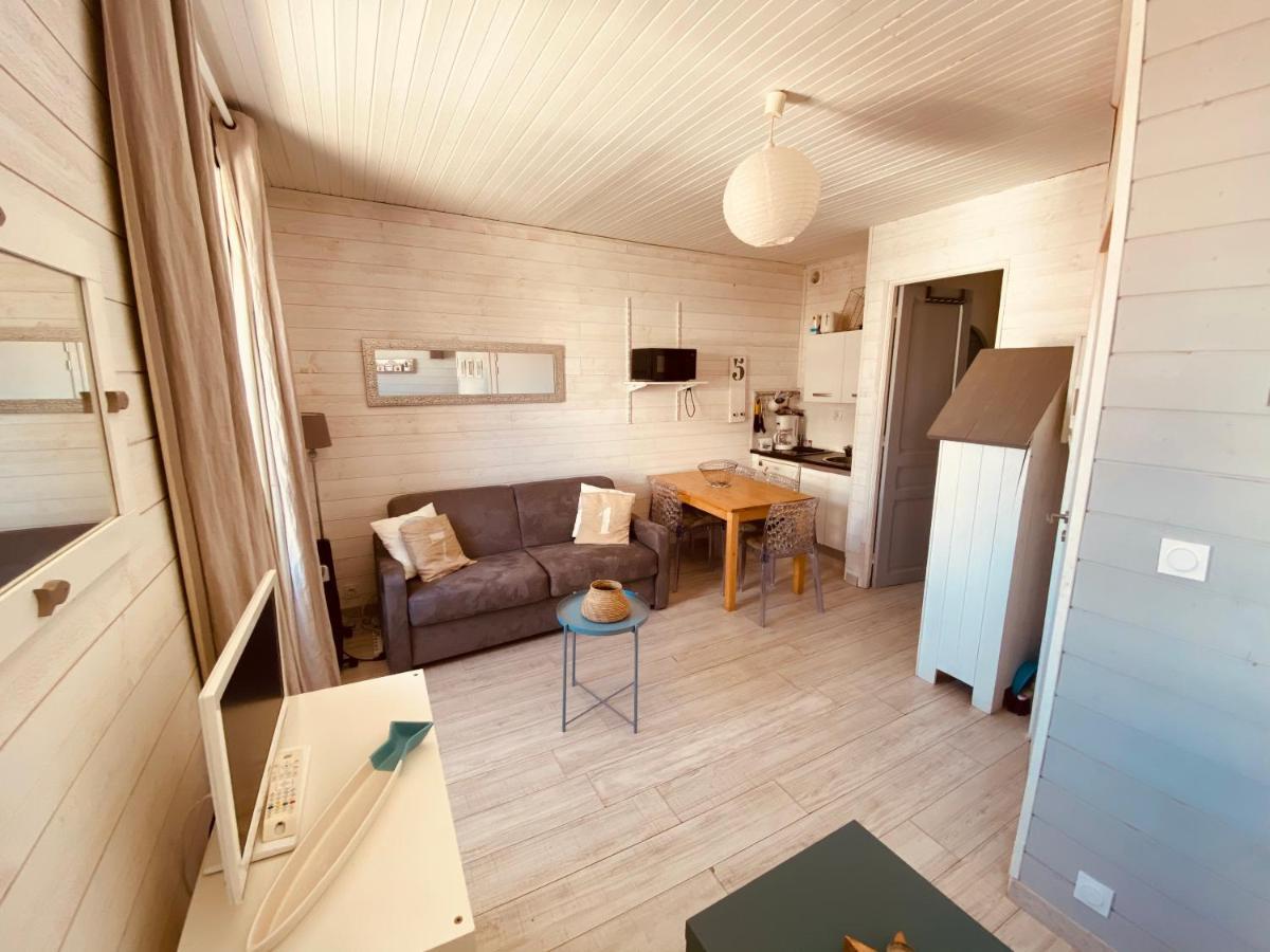 Newport A 50 M Du Marche Et Calme Apartment *